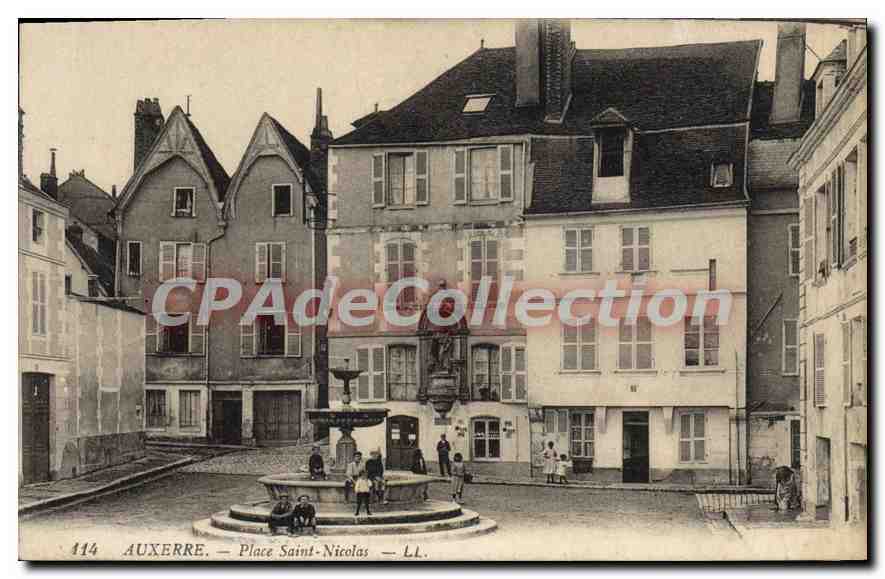 CPA Auxerre Place Saint Nicolas 