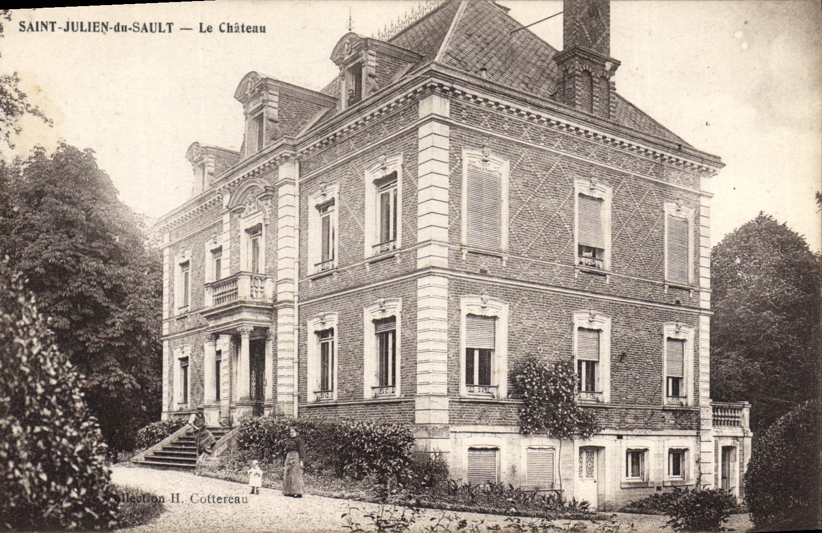 CPA Saint Julien du Sault Le Chateau 