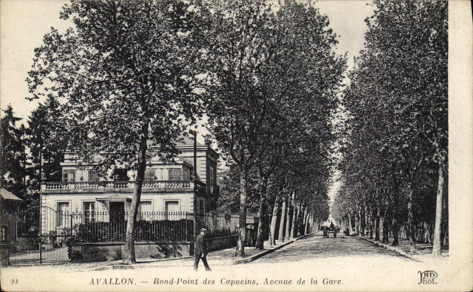Avallon — Rundum der Kapuzinern, Avenue de la Gare — ND Fotografie