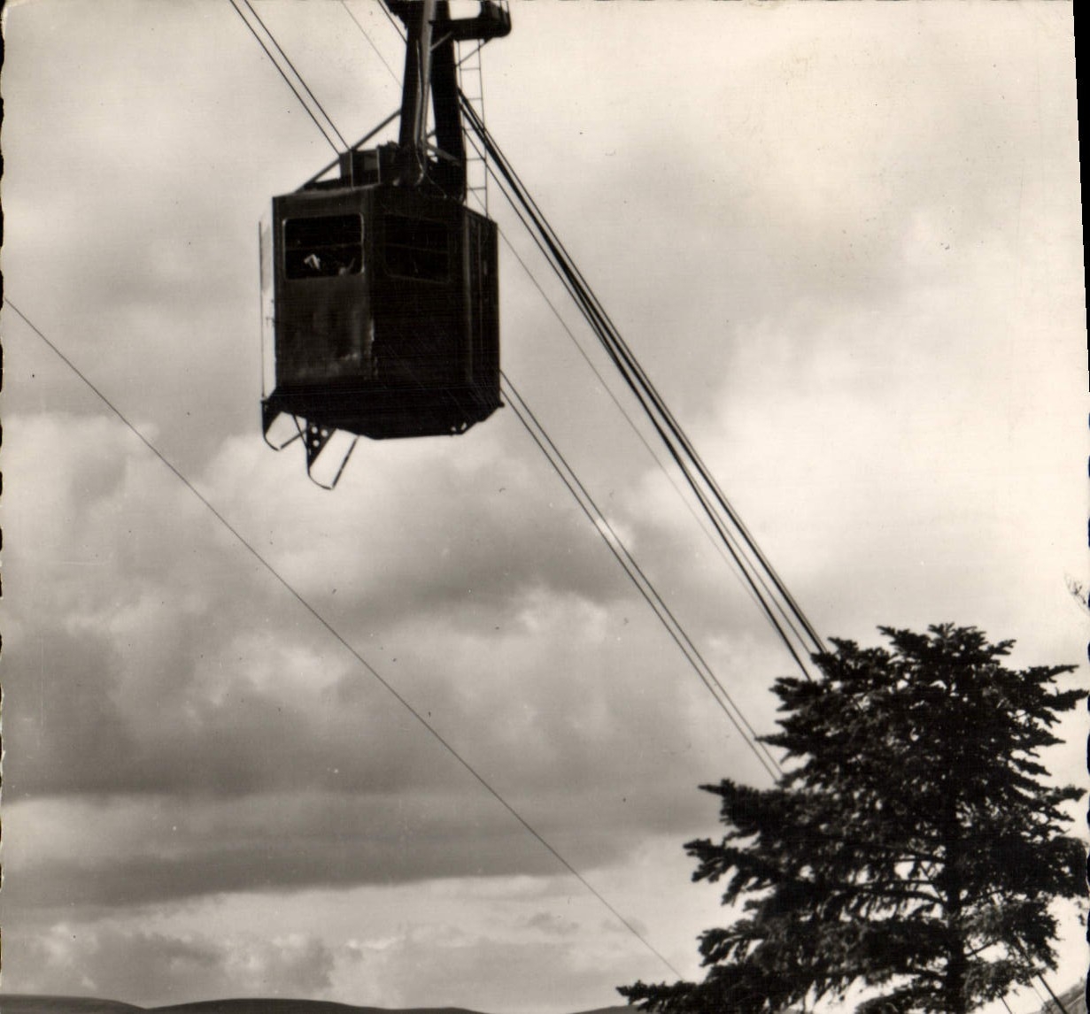 CPSM Le Mont Dore Puy de Dome Teleferique du Sancy 
