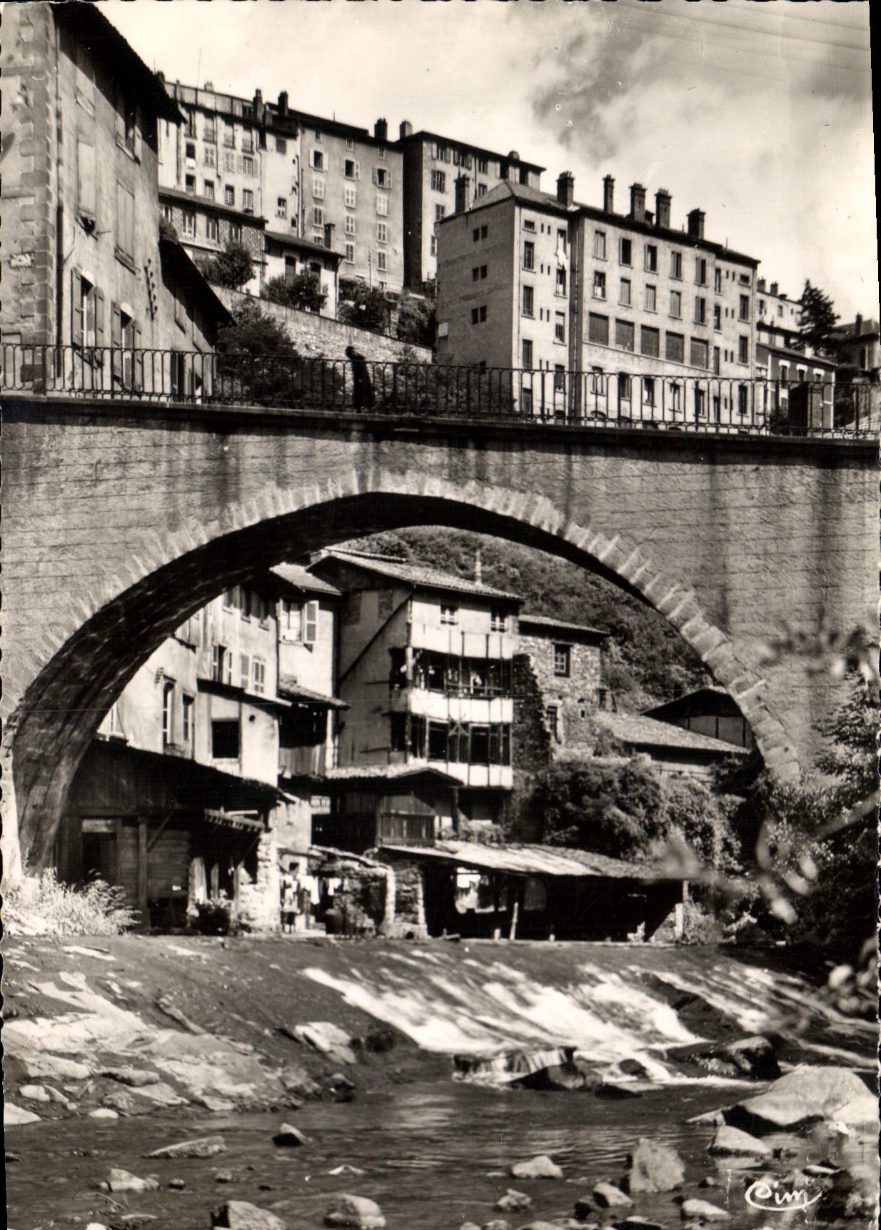 CPSM Thiers Puy de Dome Le Pont de Seychalles 