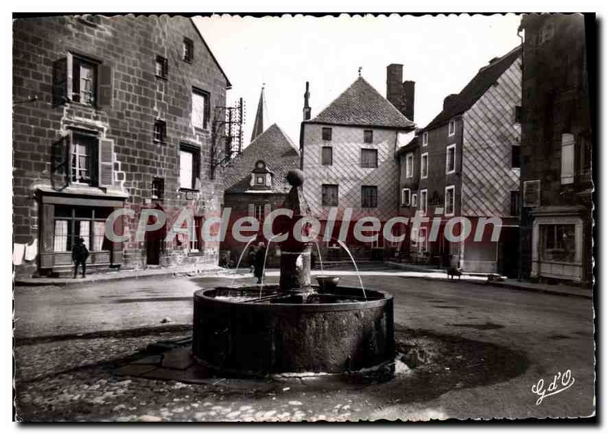 Besse-en-Chandesse — Place du Marché, Fontaine Renaissance — G.d'O. (éditeur)