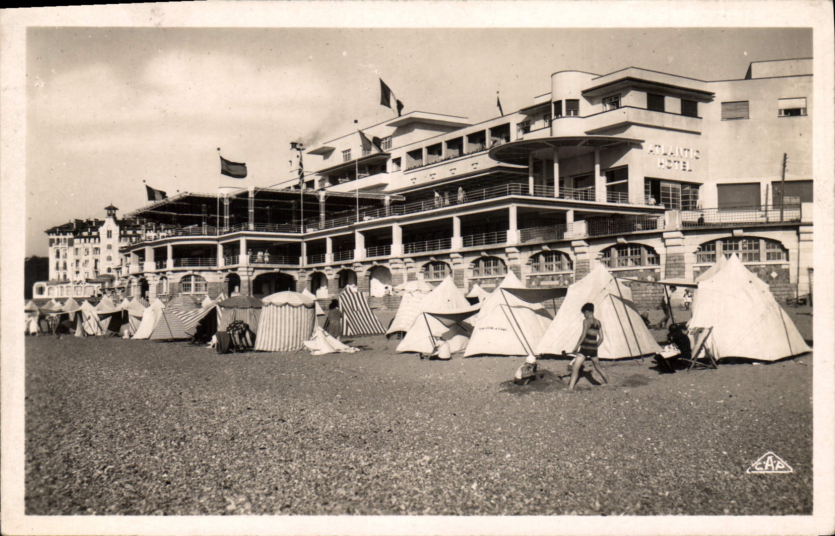 CPA St Jean de Luz L'Atlantic Hotel 