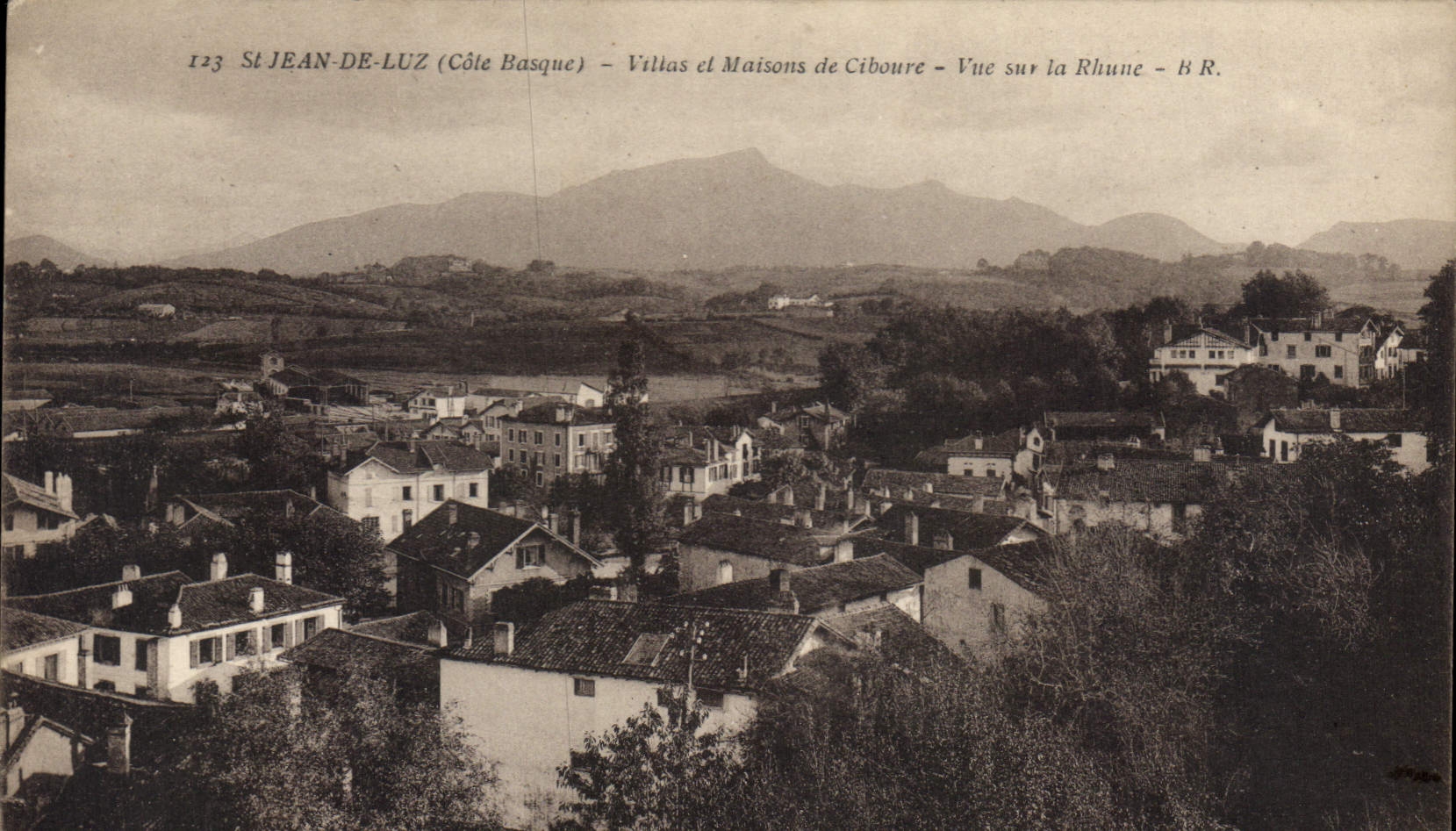 CPA St Jean de Luz Cote Basque Villas et Maisons de Ciboure vue sur la Rhune 