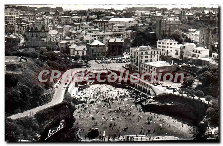 CPA Biarritz vue generale sur la Plage du Port Vieux 