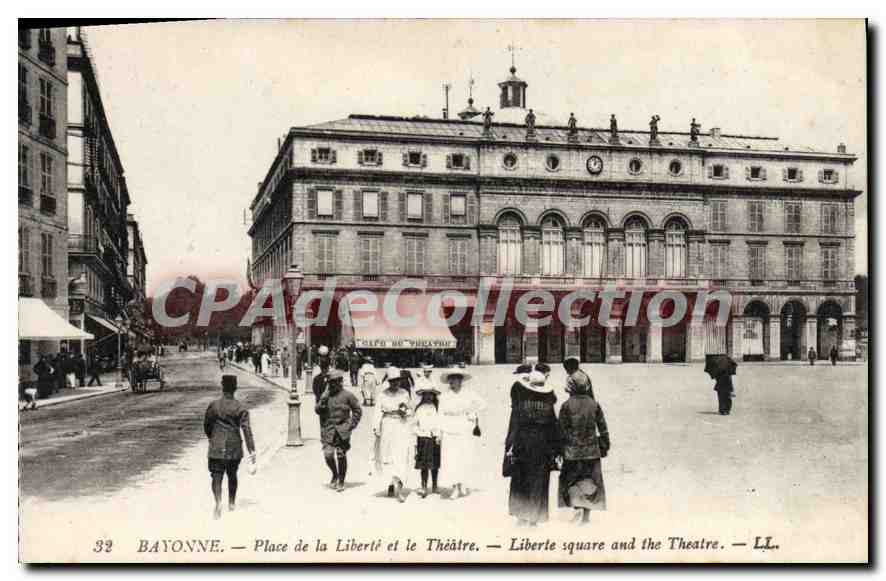 Bayonne — Place de la Liberté et le Théâtre — LL.
