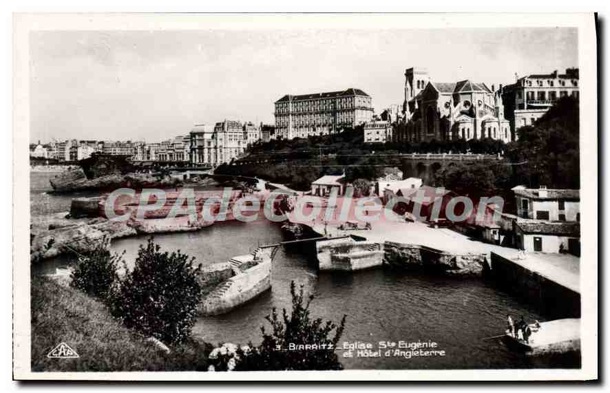 CPA Biarritz Eglise Ste Eugenie et Hotel d'Angleterre 