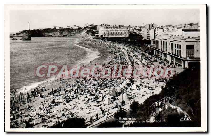 CPA Biarritz vue generale de la Plage 