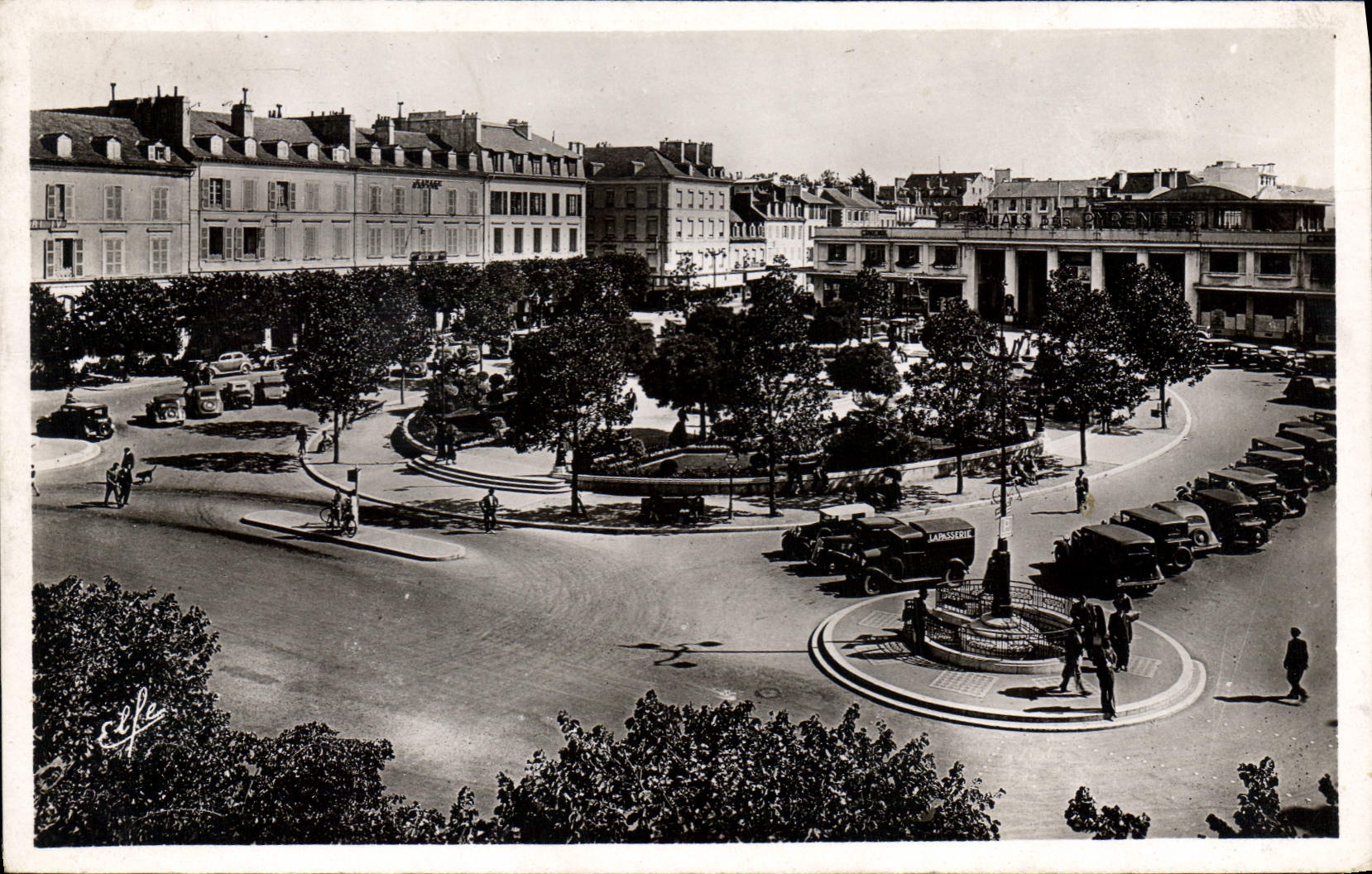 Pau - Place Georges-Clemenceau — éditeur Éditions Labouche Frères, Toulouse, n°8