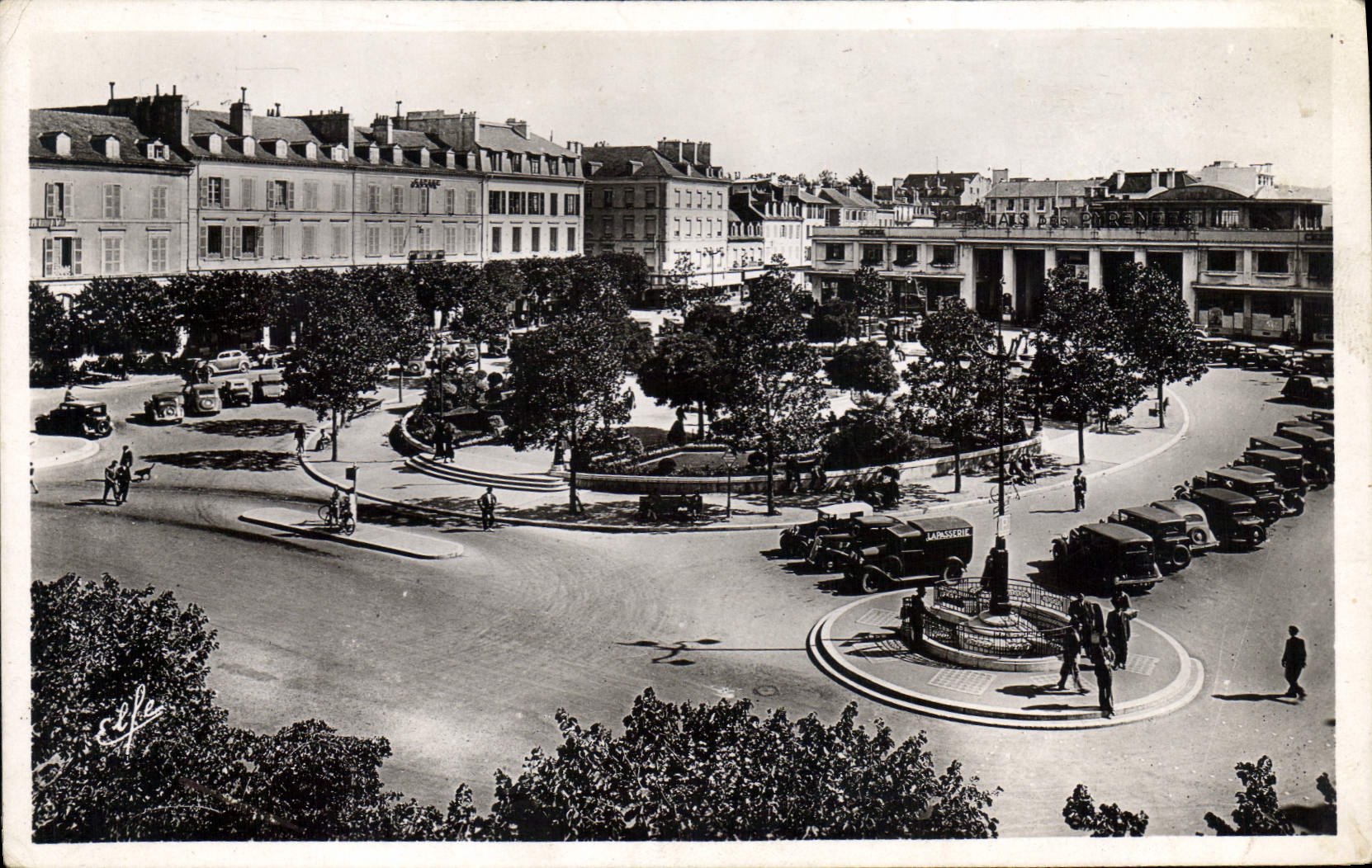 Pau — Place Georges-Clemenceau — Éditions Labouche Frères