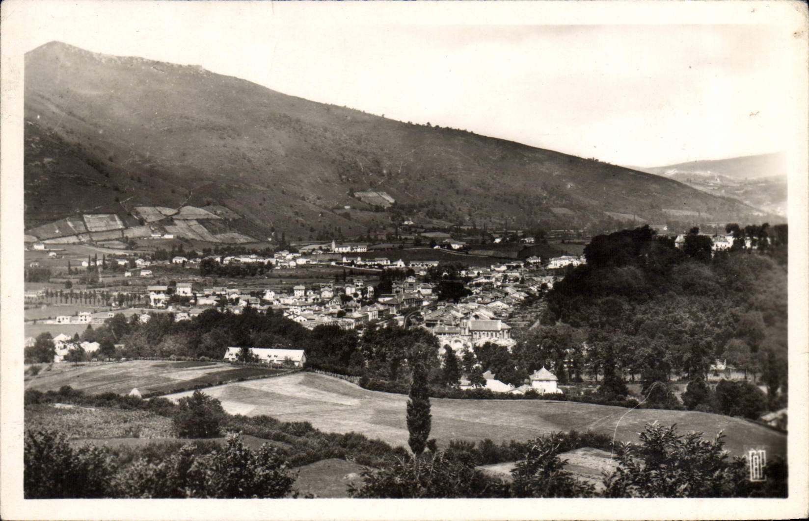 Saint-Jean-Pied-de-Port — allgemeiner Blick — REAL PHOTO