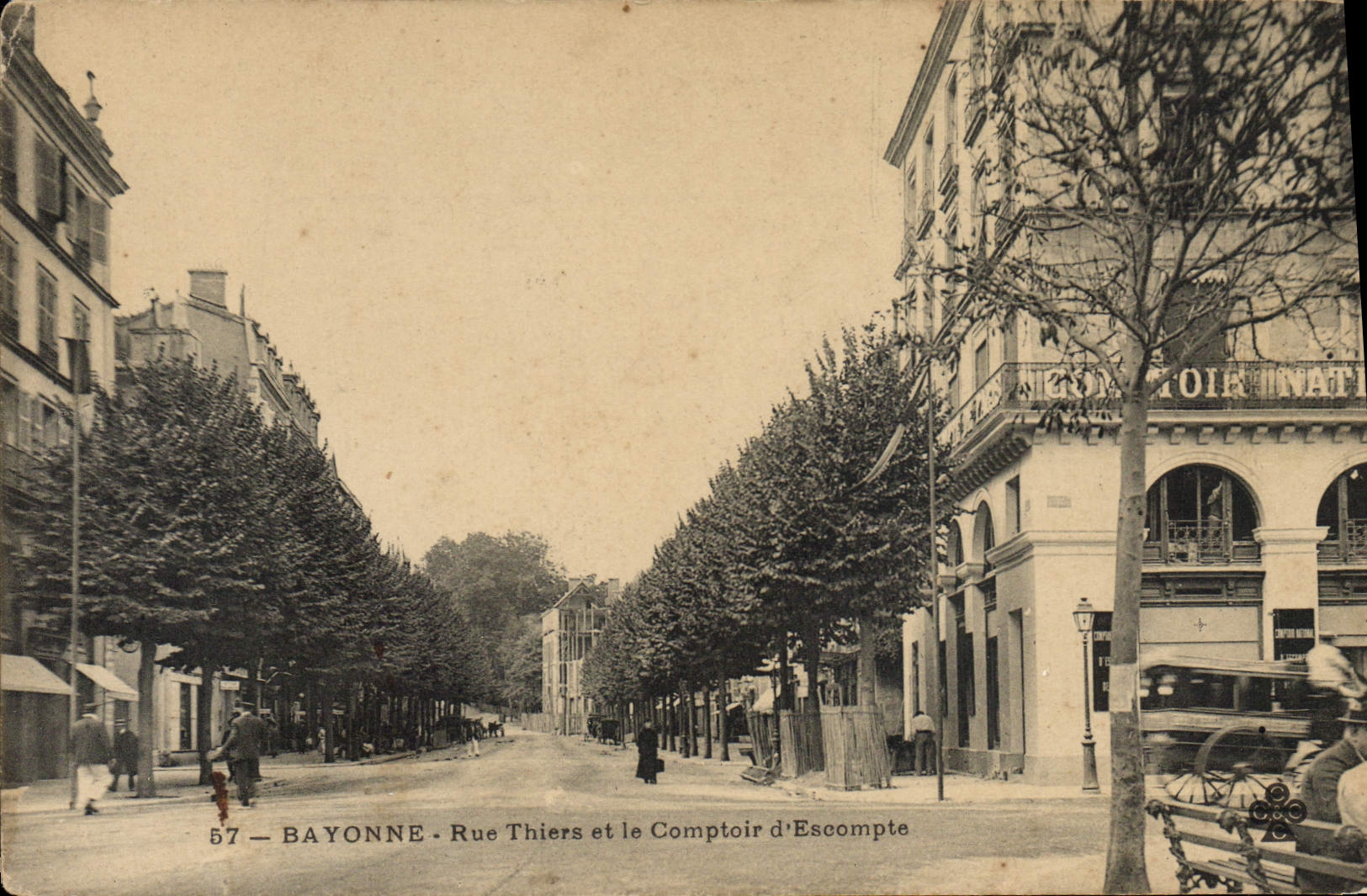 Bayonne - Rue Thiers et le Comptoir d'Escompte — éditeur 'CARTES POSTALES' n°57