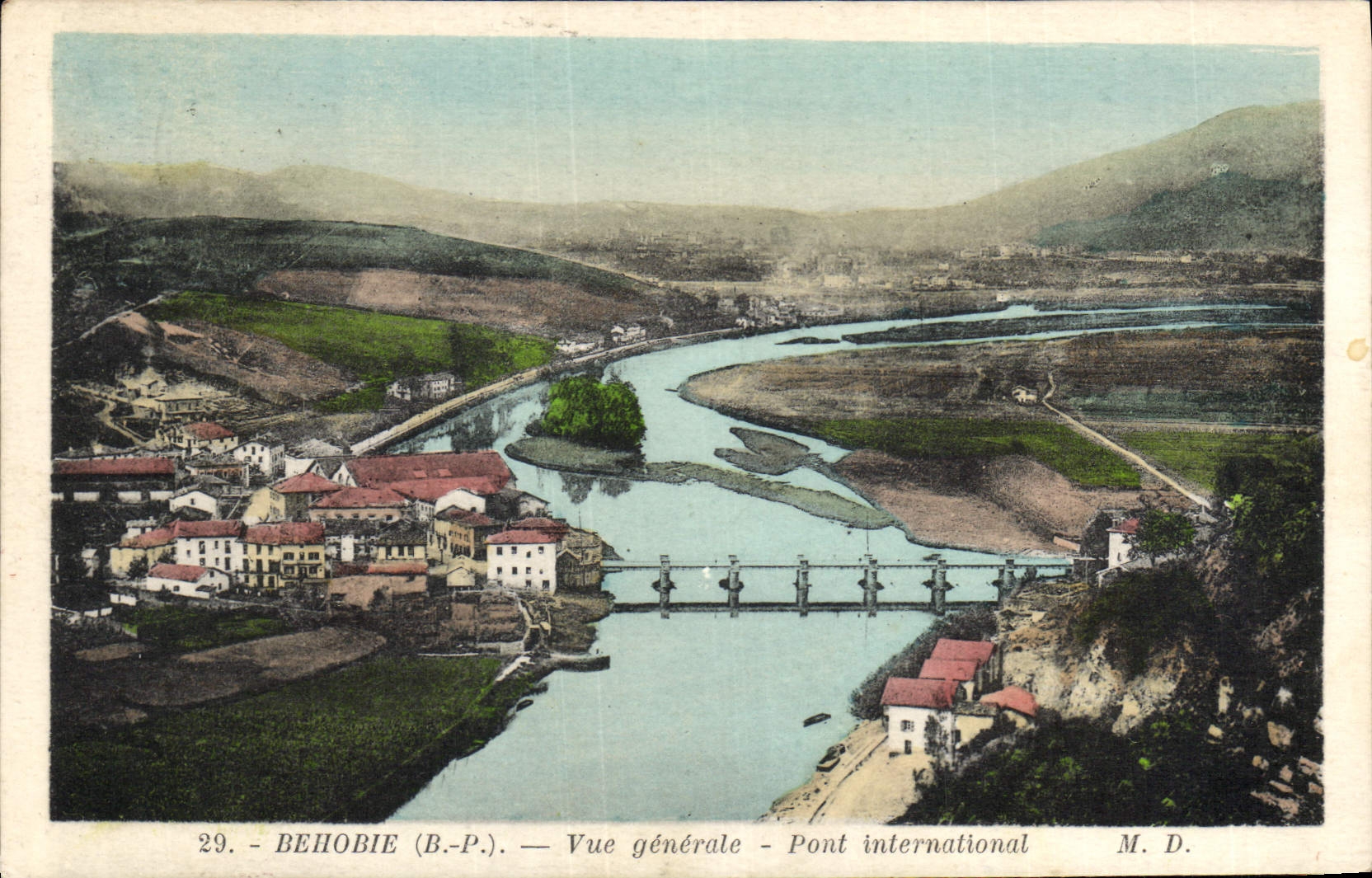 Behobie (B.-P.) — Vue générale — Pont international — M. D.