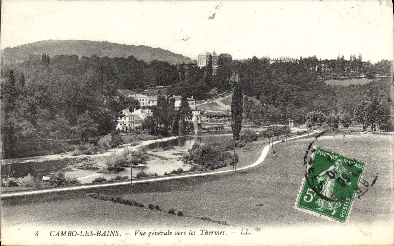 Cambo-les-Bains — Vue générale vers les Thermes — LL.