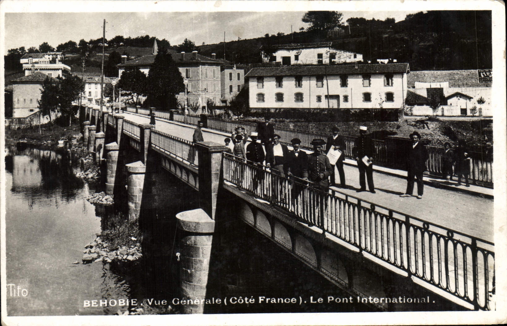 Behobie. Vue Générale (Côté France). Le Pont International — Tito