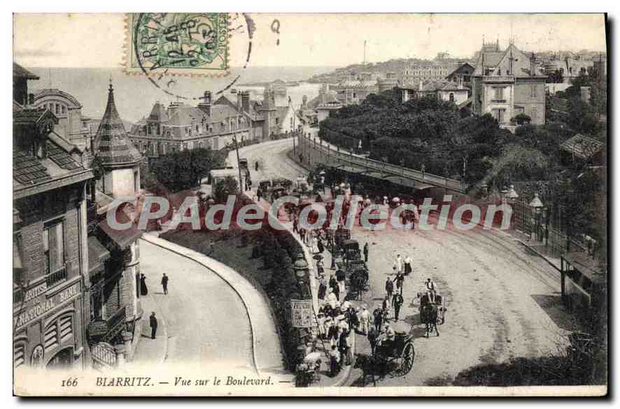 CPA Biarritz Vue sur le Boulevard 