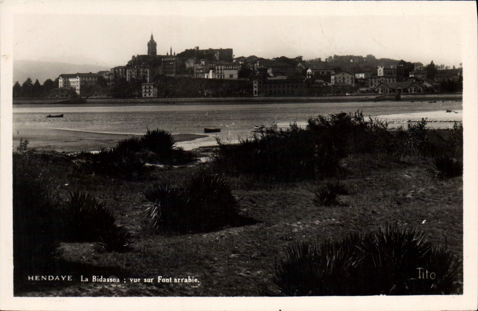 Hendaye — La Bidassoa vue sur Fontarrabie — Tito