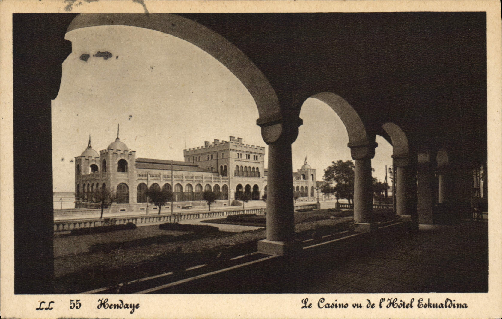 Le Casino ou de l'Hôtel Eshualdina — Hendaye — LL 55