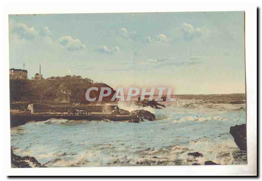 Biarritz CPA L'entree du Port Vieux par grosse mre