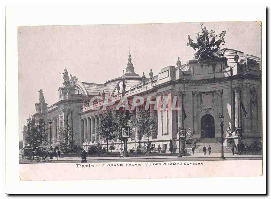 Paris (8eme) CPA Le Grand PAlais vu des Champs Elysees