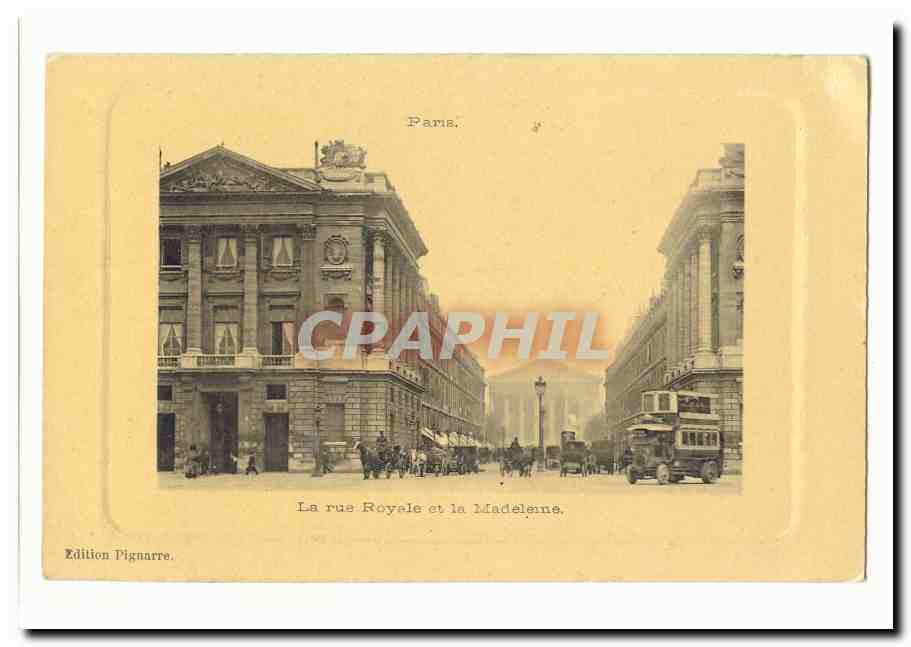 Paris (8eme) CPA La rue Royale et la MAdeleine