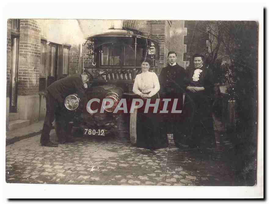Grupo delante de un coche — n° de serie 780-12 — CPAPHIL