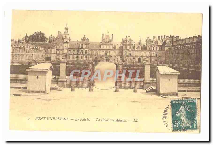 Fontainebleau — Le Palais — La Cour des Adieux — LL.