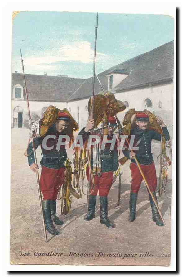 CPA Militaria Cavalerie Dragons En route pour seller (Saint Dizier Textile vetements Paul Venot rue Gambetta) TOP