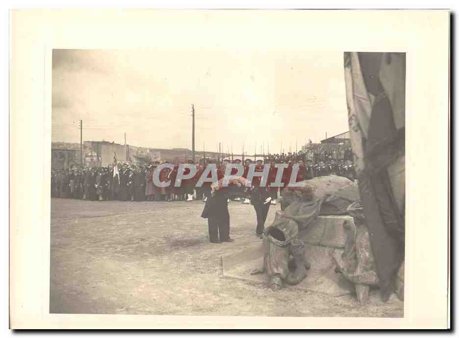 PHOTO Voyage officiel de Mr le President de la Republique en Bretagne 29 et 30 mai 1948 Auriol a Brest Monument aux mort