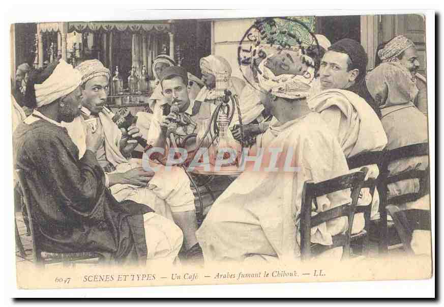 Arabes fumant le Chibouk — SCÈNES ET TYPES — Un Café — LL.