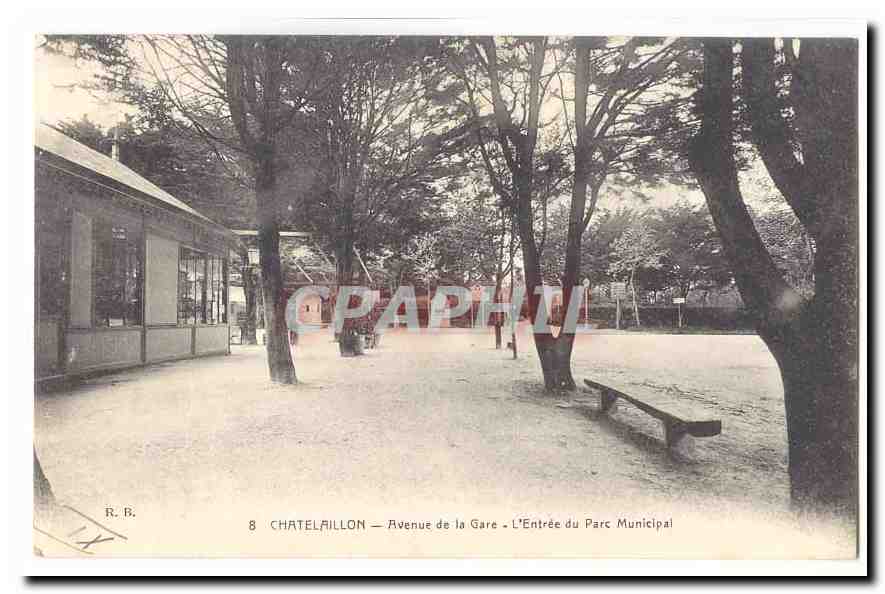 Chatelaillon CPA Avenue de la gare L'entree du parc municipal