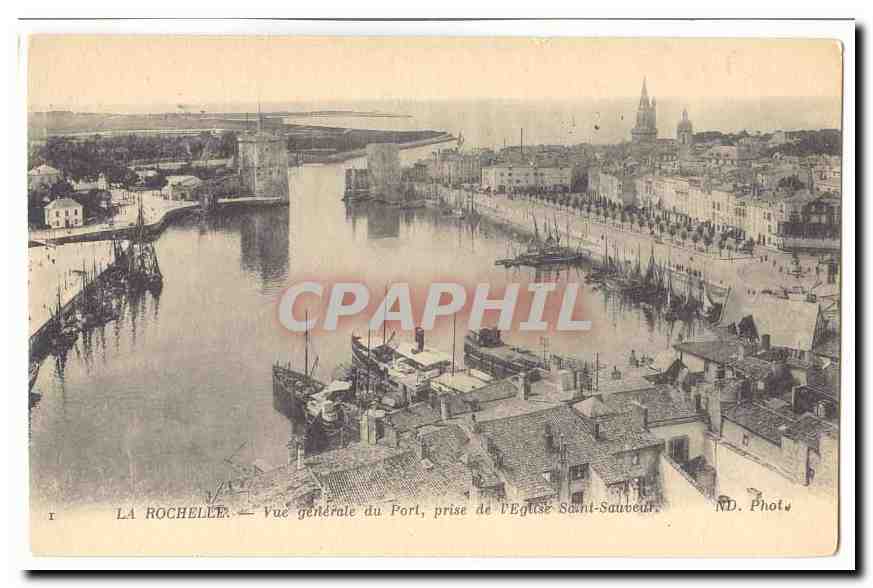 La Rochelle — Vue générale du Port, prise de l'Église Saint-Sauveur — ND. Phot.
