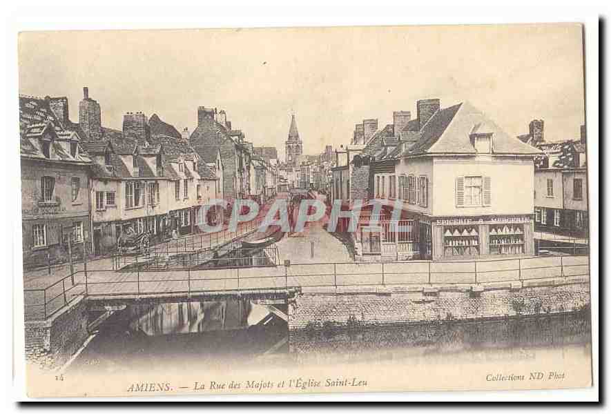 Amiens CPA La rue des Majots et l'eglise Saint Leu (dont Epicerie MErcerie)
