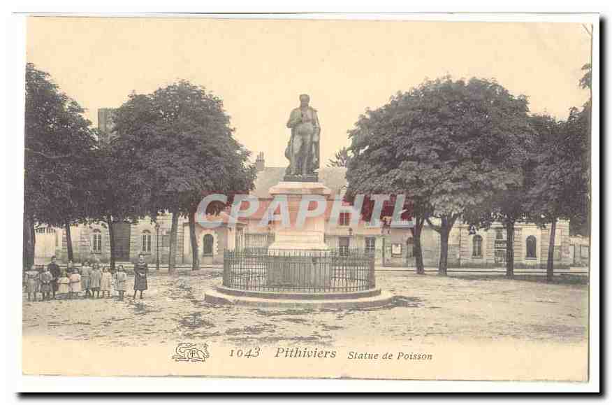 Pithiviers — Statue de Poisson — CPM 1643