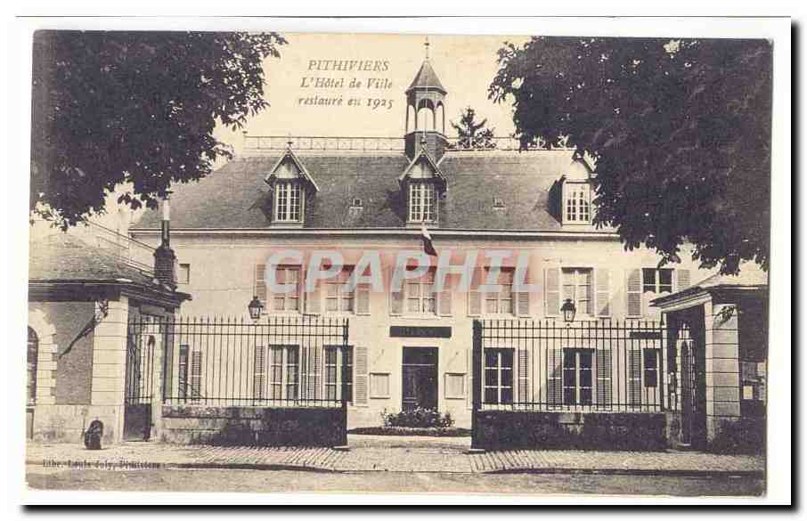 Pithiviers — L'Hôtel de Ville restauré en 1925 — Lith. Route Dole, Pithiviers