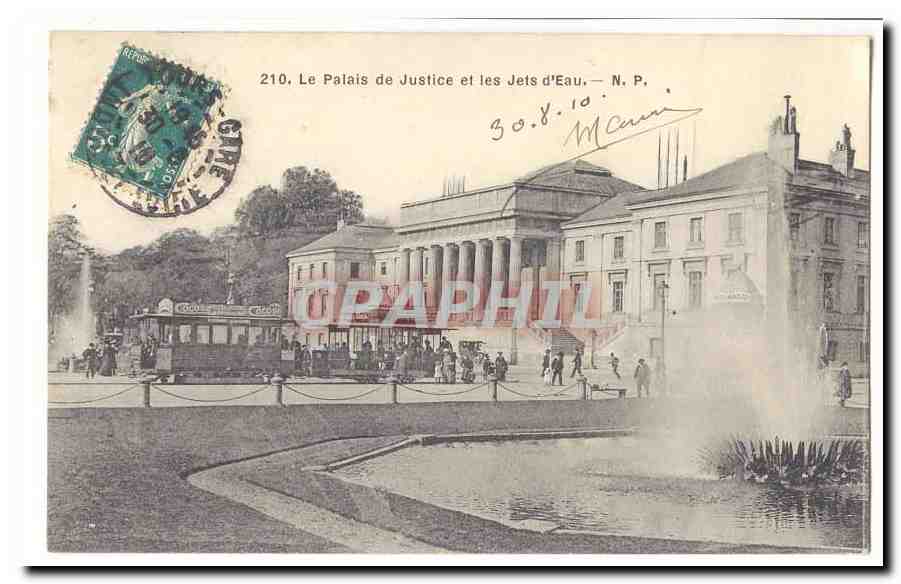 Tours CPA Le palais de justice et les jets d'eau (train)