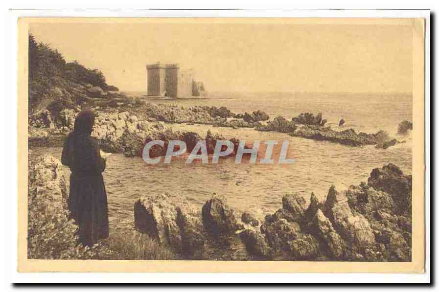 Ile Saint Honorat CPA Abbaye de ND de LErins Le monastere fortifie et recifs