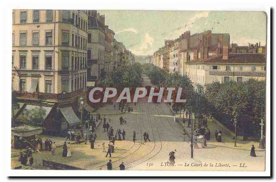 Lyon CPA Le cours de la Liberte (tres animee Brasserie Dentiste)