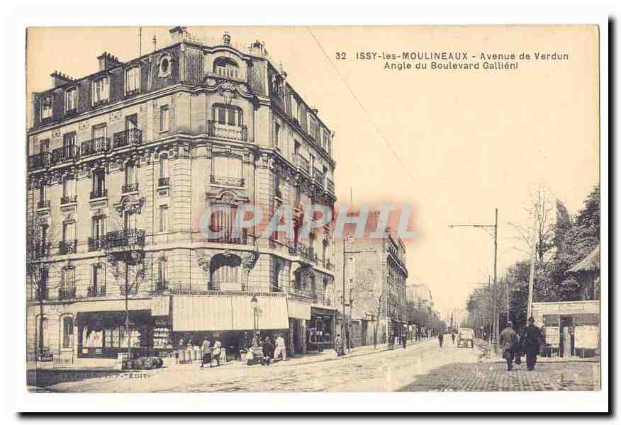 Issy les Moulineaux CPA Avenue de Verdun Angle du Boulevard Gallieni