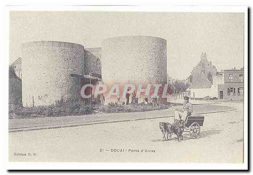 REPRODUCTION Douai Porte d´Arras (attelage chien)