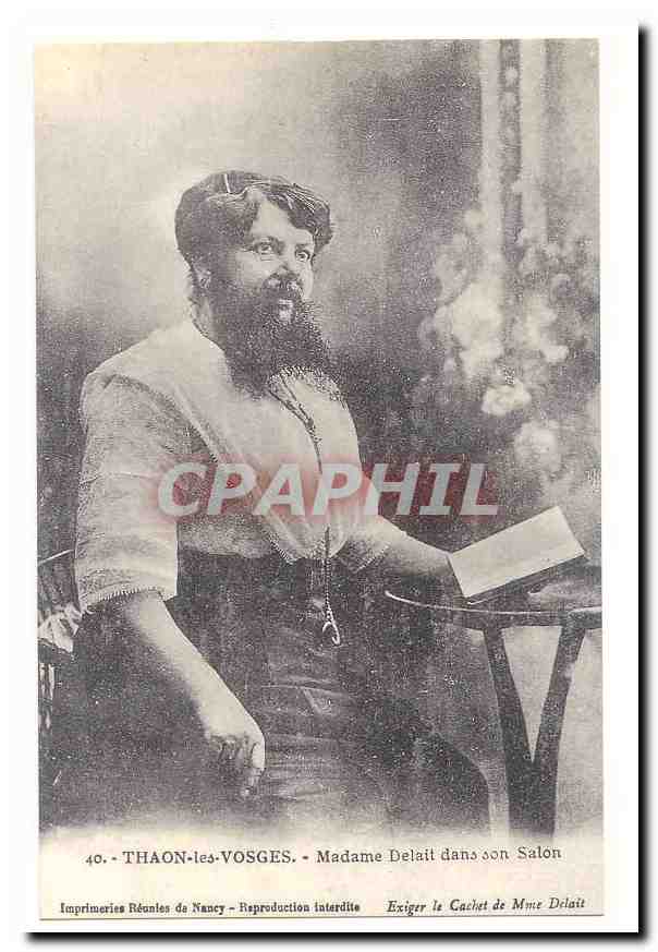 REPRODUCTION Thaon les Vosges CPA MAdame Delait dans son salon (femme a barbe)
