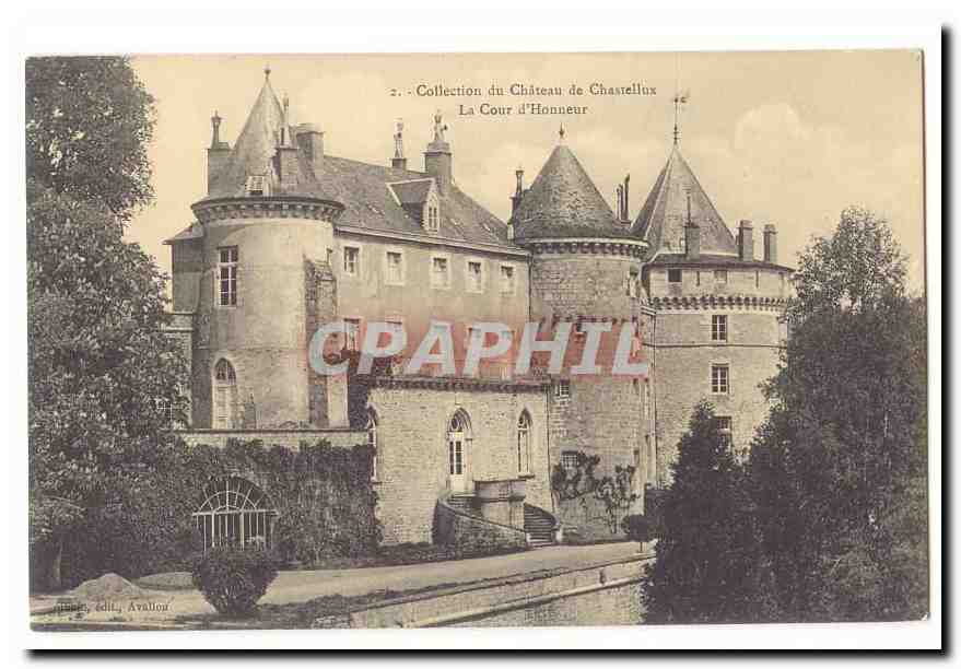 CPA Collection du chateau de Chastellux La cour d 'honneur