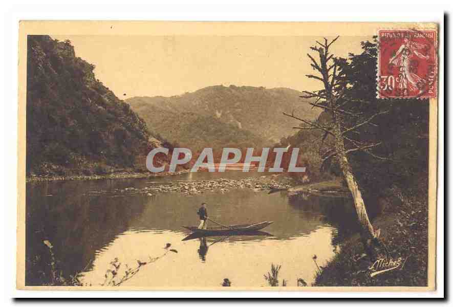 Gorges de la Dordogne CPA La Dordogne a la Ferriere Tourisme nautique PEche Canotage