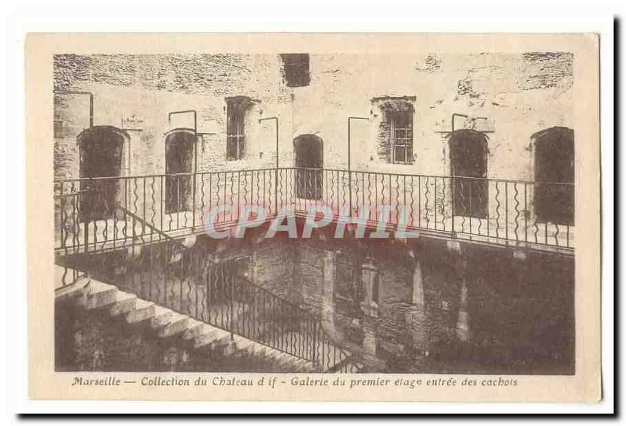 Marseille CPA Collection du chateau d'if Galerie du premier etage entree des cachots