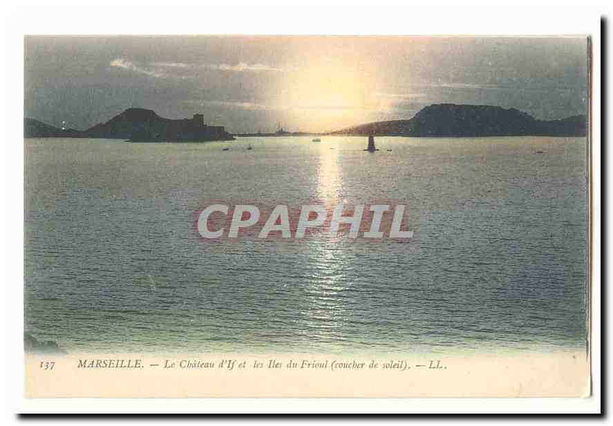 Marseille CPA Le chateau d'if et les iles du FRioul (coucher de soleil)