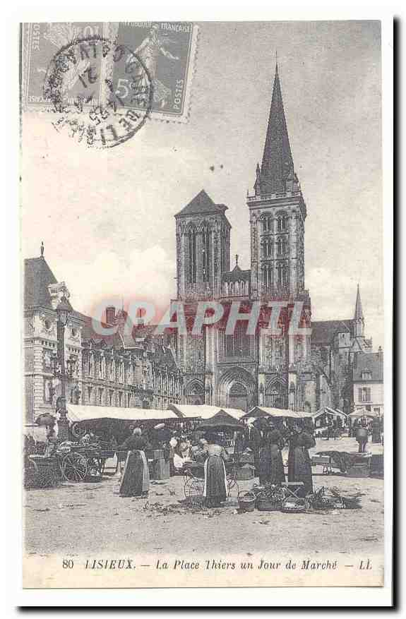 Lisieux CPA La place Thiers un jour de marche (reproduction)