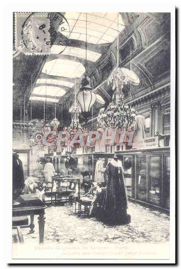 REPRODUCTION Grands Magasins du Louvre Paris CPA Galerie des confections pour dames