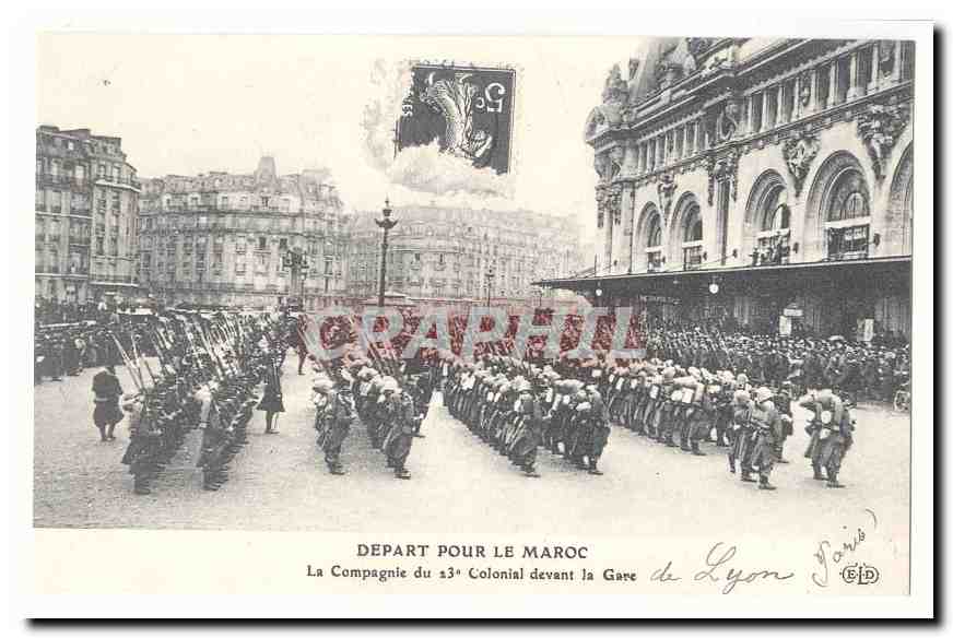 Depart pour le MAroc CPA La compagnie du 23 colonial devant la gare (reproduction)
