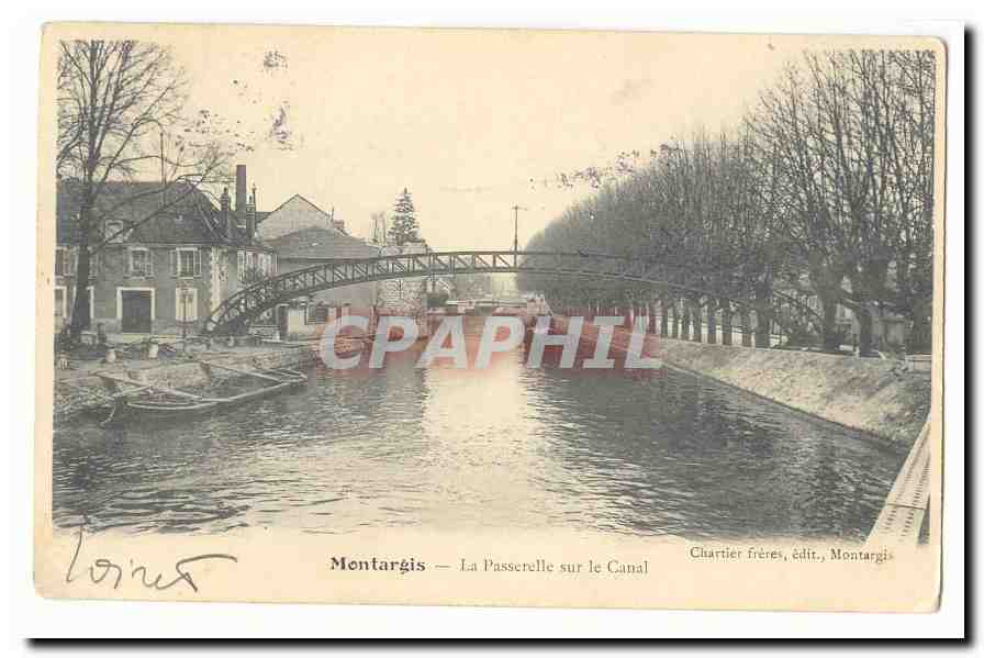 Montargis CPA La passerelle sur le canal