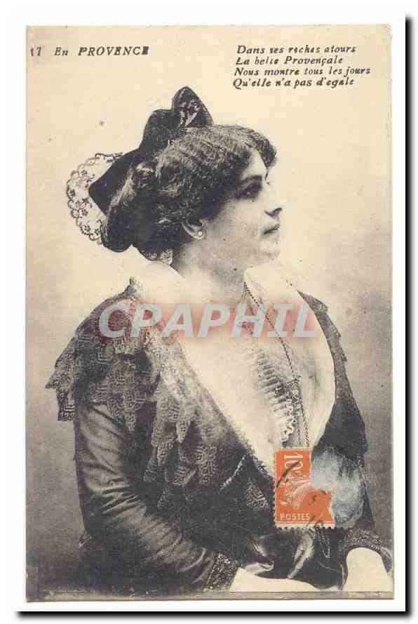 En Provence CPA (folklore coiffe costume) Femme